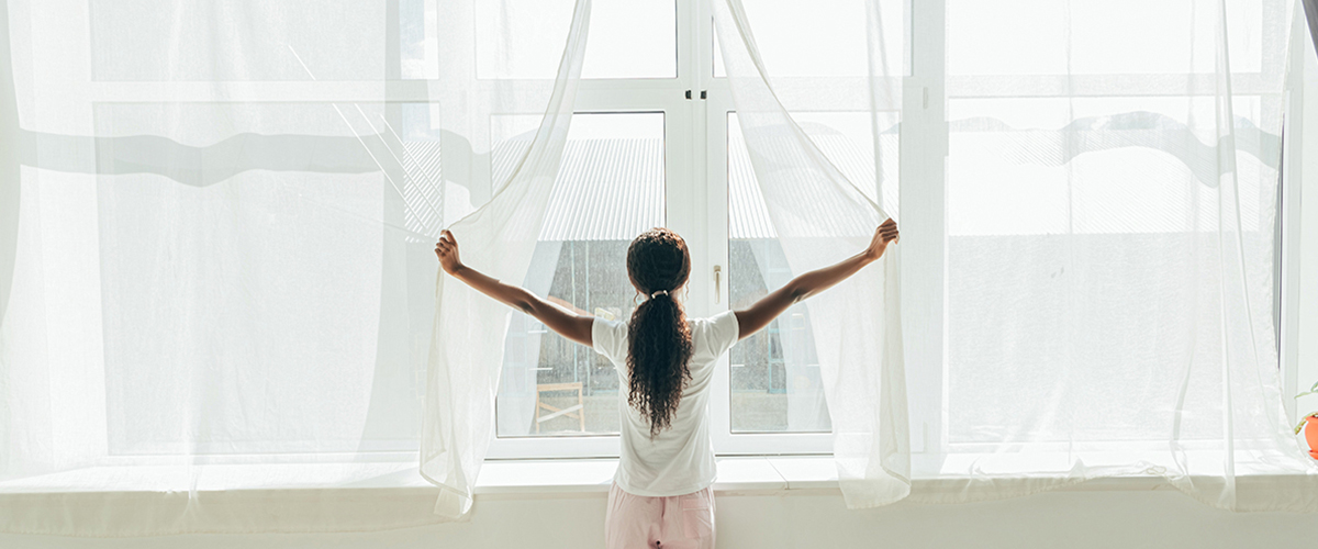 Curtain-Cleaning